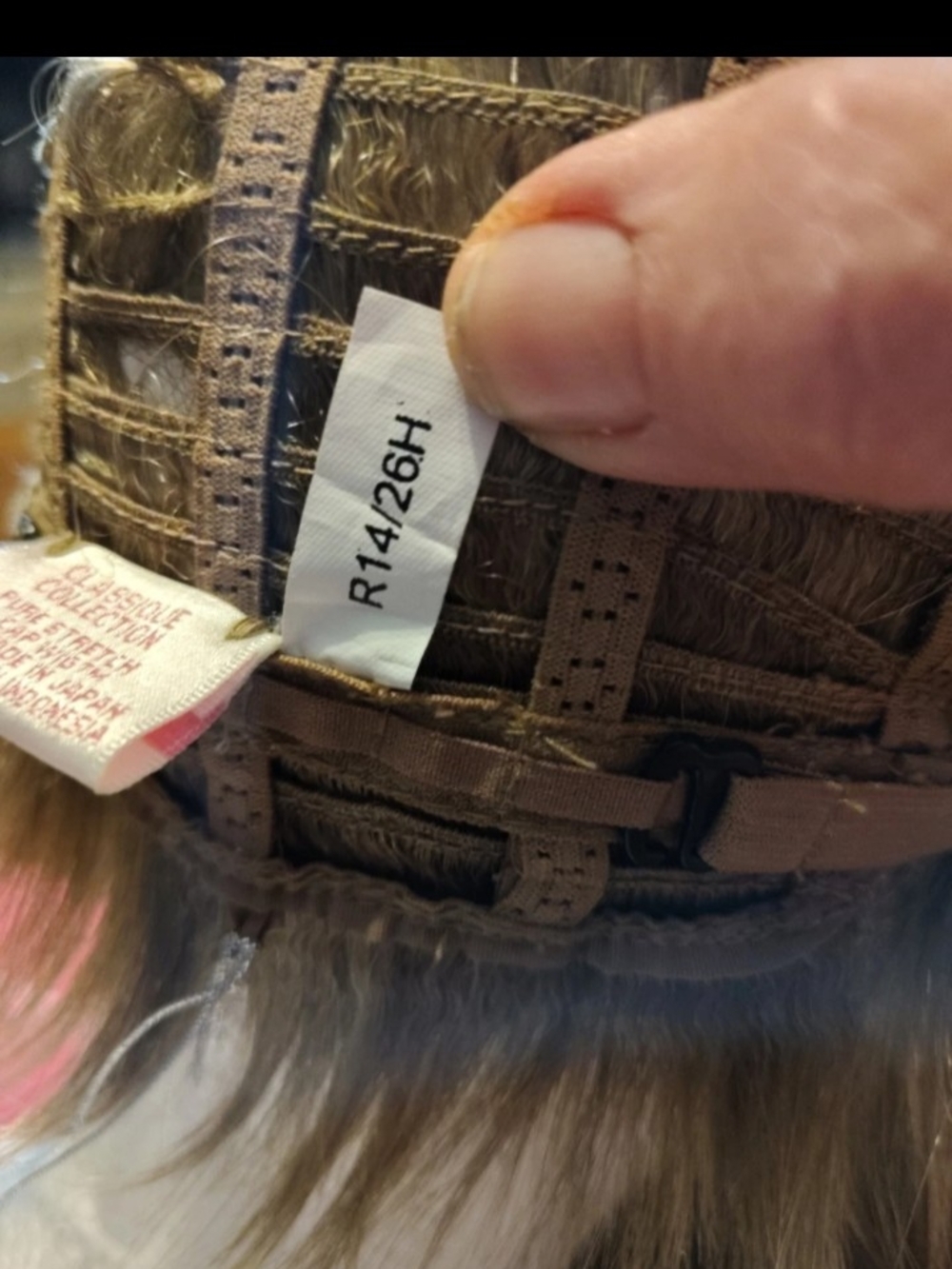 ESTETICA DESIGNS | COLOR R14/26H (GOLDEN WHEAT). Price is firm. - Picture 12 of 13